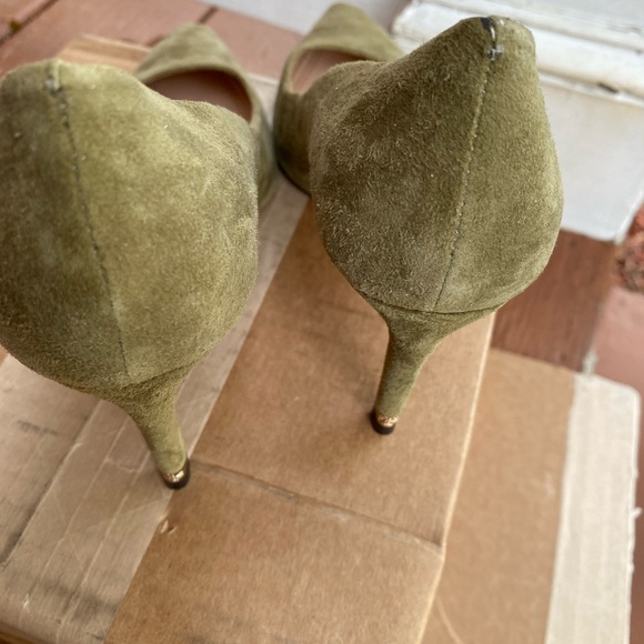 Green suede color Tory Burch heels - Picture 5 of 8
